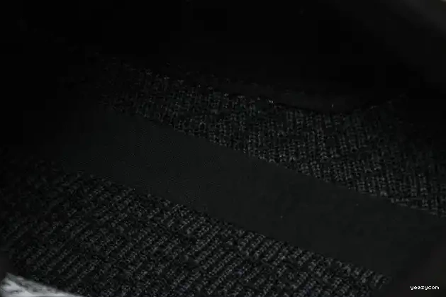 2023) Pirate Black Adidas (2022 Yeezy 350 Boost BB5350 0617